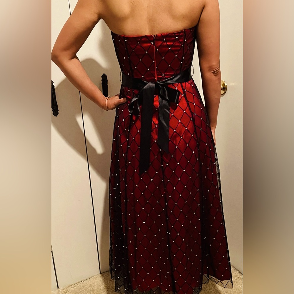 STUNNING Sequin Black and Ruby Red dress!